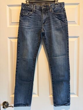 American Eagle Outfitters Men’s Medium Blue Slim Straight Jeans